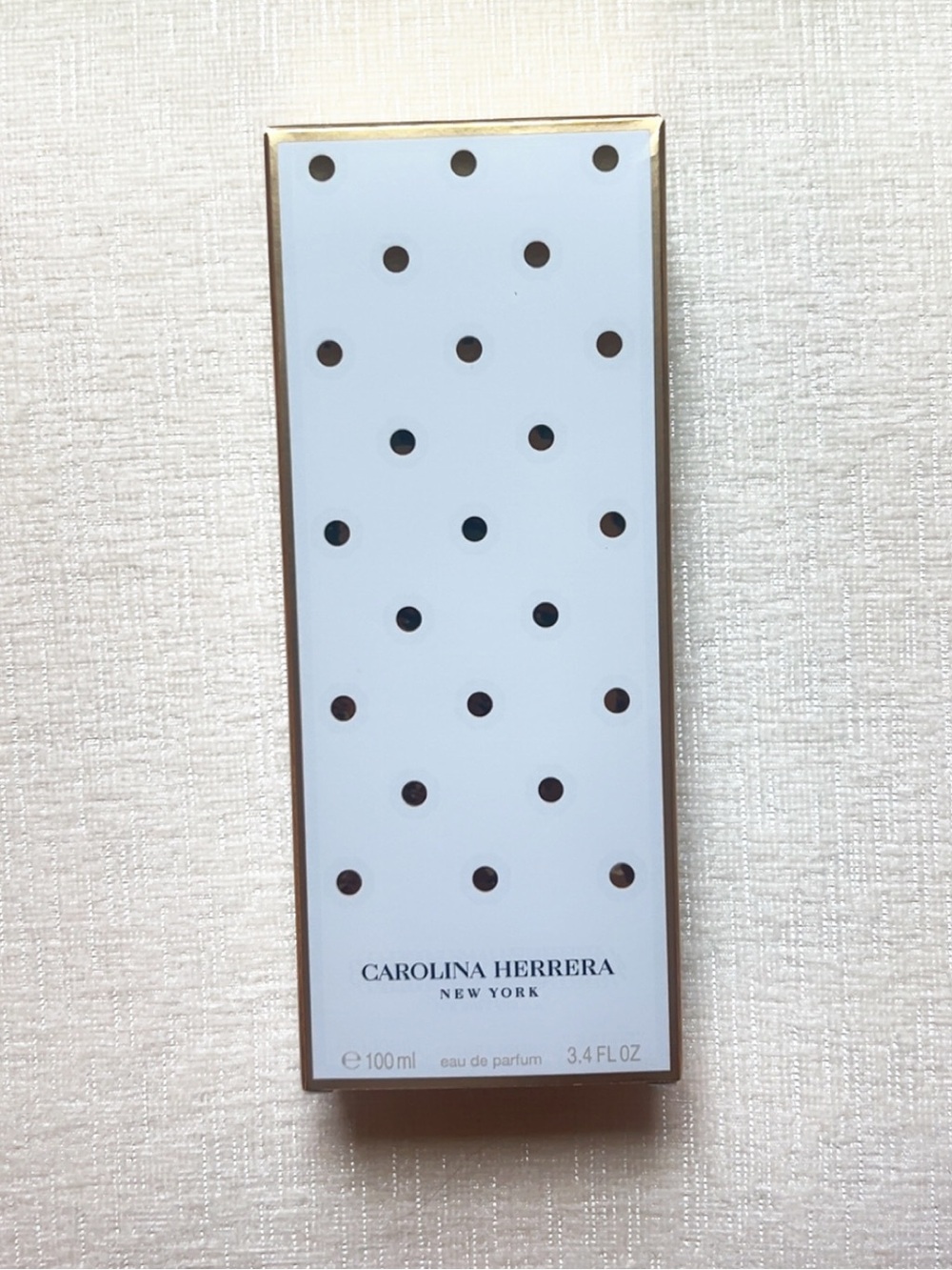 Carolina Herrera New York Perfume